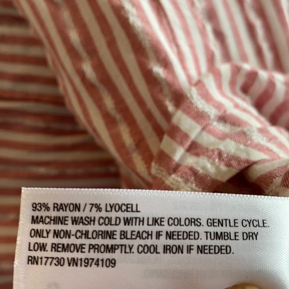 Universal Thread button down - Picture 4 of 5